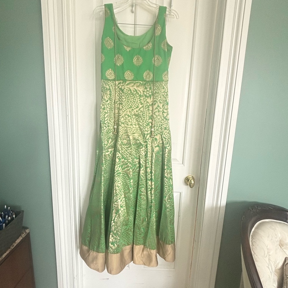 Elegant Green and Gold Maxi Dress
